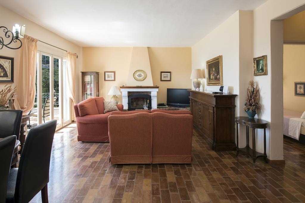 Villa Anastasia Spartylas Eksteriør billede